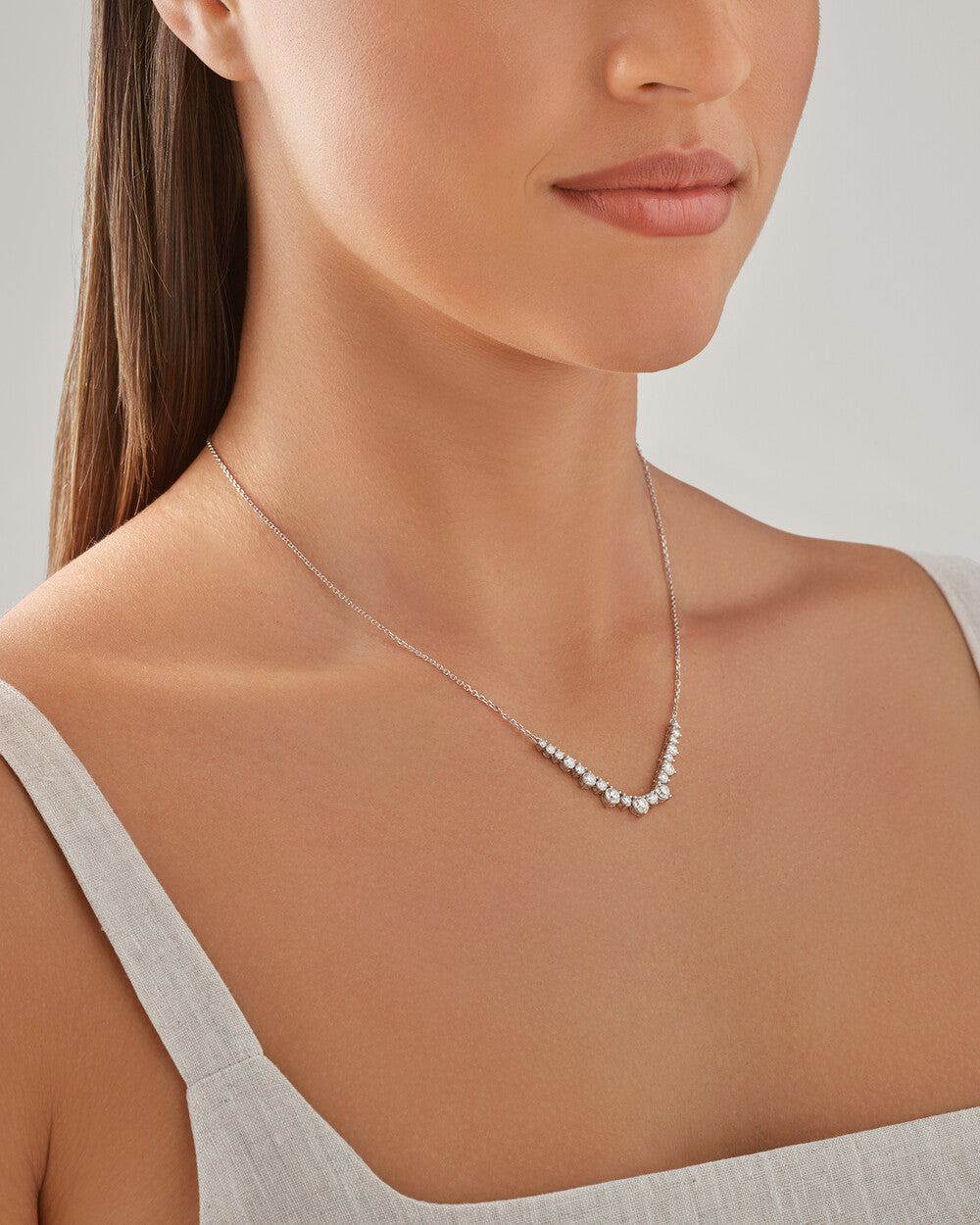 Graduated Lab-Grown Diamond Necklace in White Gold