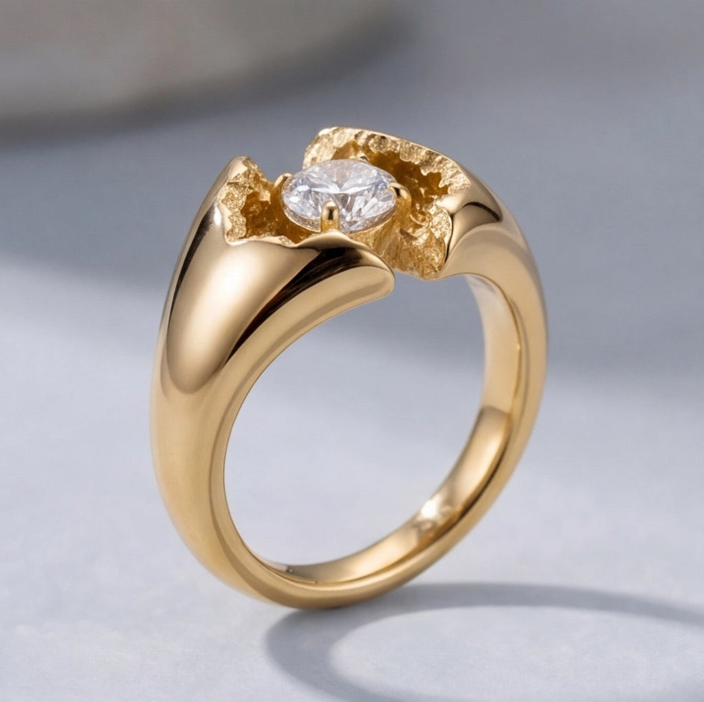 Éclos Round Cut Lab Grown Diamond Ring in Yellow Gold My Store