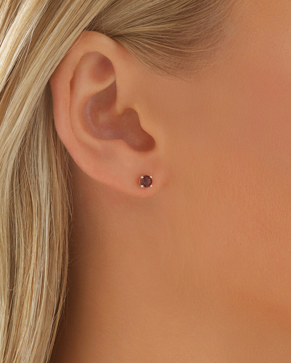 January Birthstone Garnet Stud Earrings in Yellow Gold