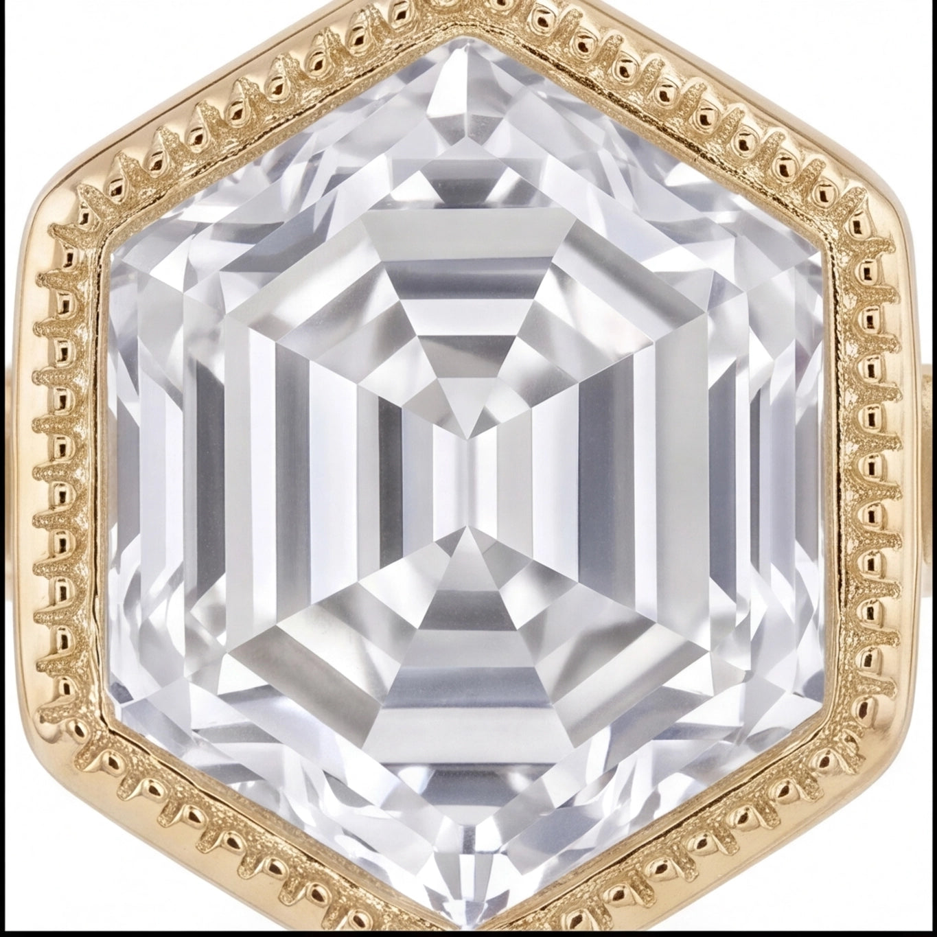 Céleste Hexagon Lab Diamond Ring in Yellow Gold My Store