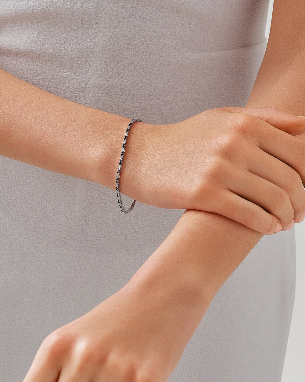 Blue & White Lab-Grown Diamond Tennis Bracelet in White Gold