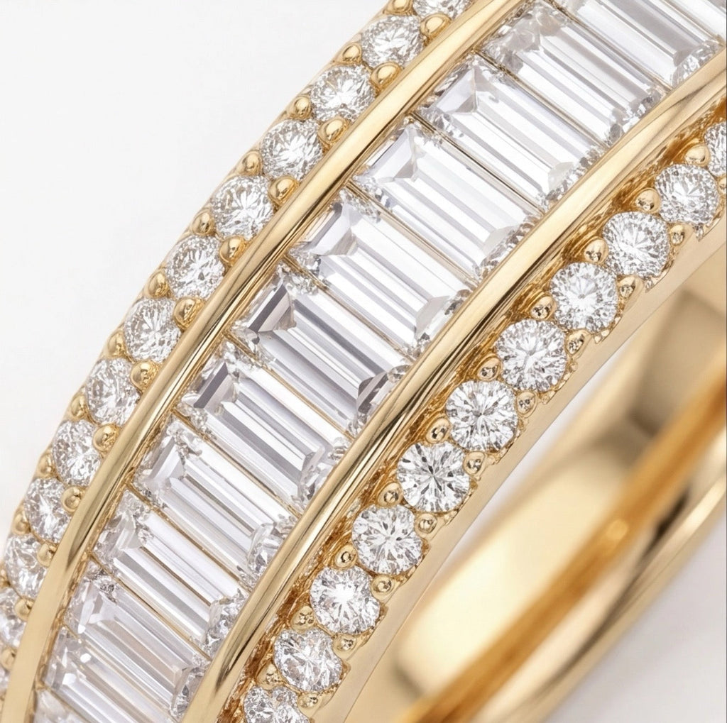 Éclat Oval and Baguette Lab Diamond Ring in Yellow Gold My Store