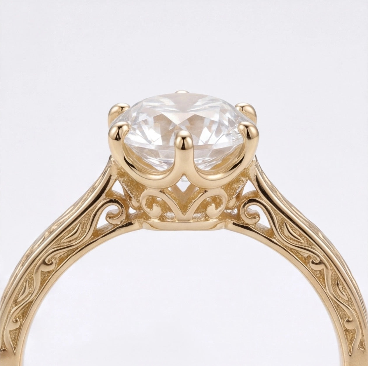 Héritage Round Lab Grown Diamond Engagement Ring in Yellow Gold My Store
